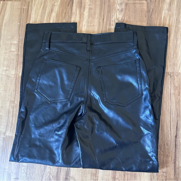 Abercrombie & Fitch 90s Straight Ultra High Rise Black Vegan Leather Pants - Picture 6 of 6